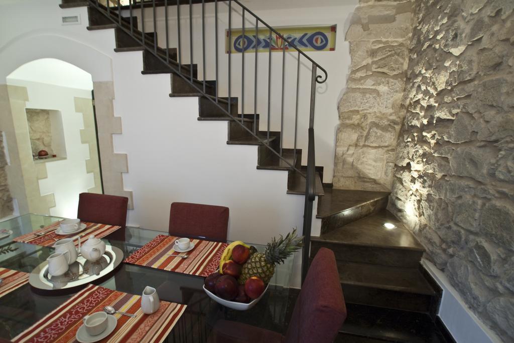 Le Sirene B&B Ragusa Bagian luar foto
